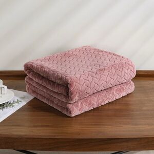 Kate Aurora Herringbone Shag Ultra Soft Plush Accent Throw Blanket pink rose